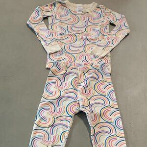 Hanna Andersson Organic Cotton Pajamas – Rainbow Print – Size 5